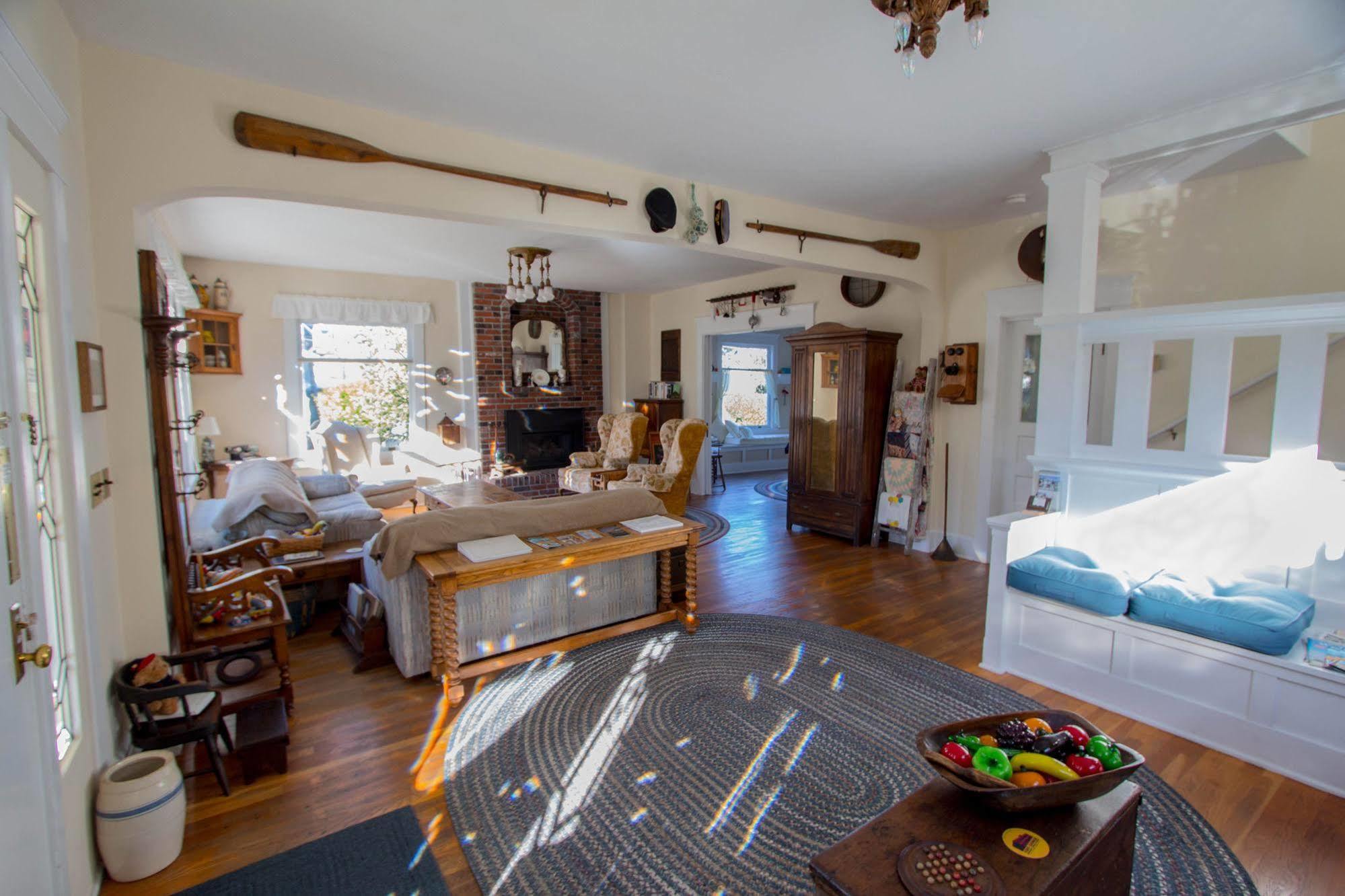 Rose River Inn B&B Astoria Eksteriør billede